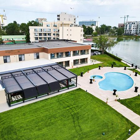 Belinda Hotel Mamaia Adults Only Exterior photo