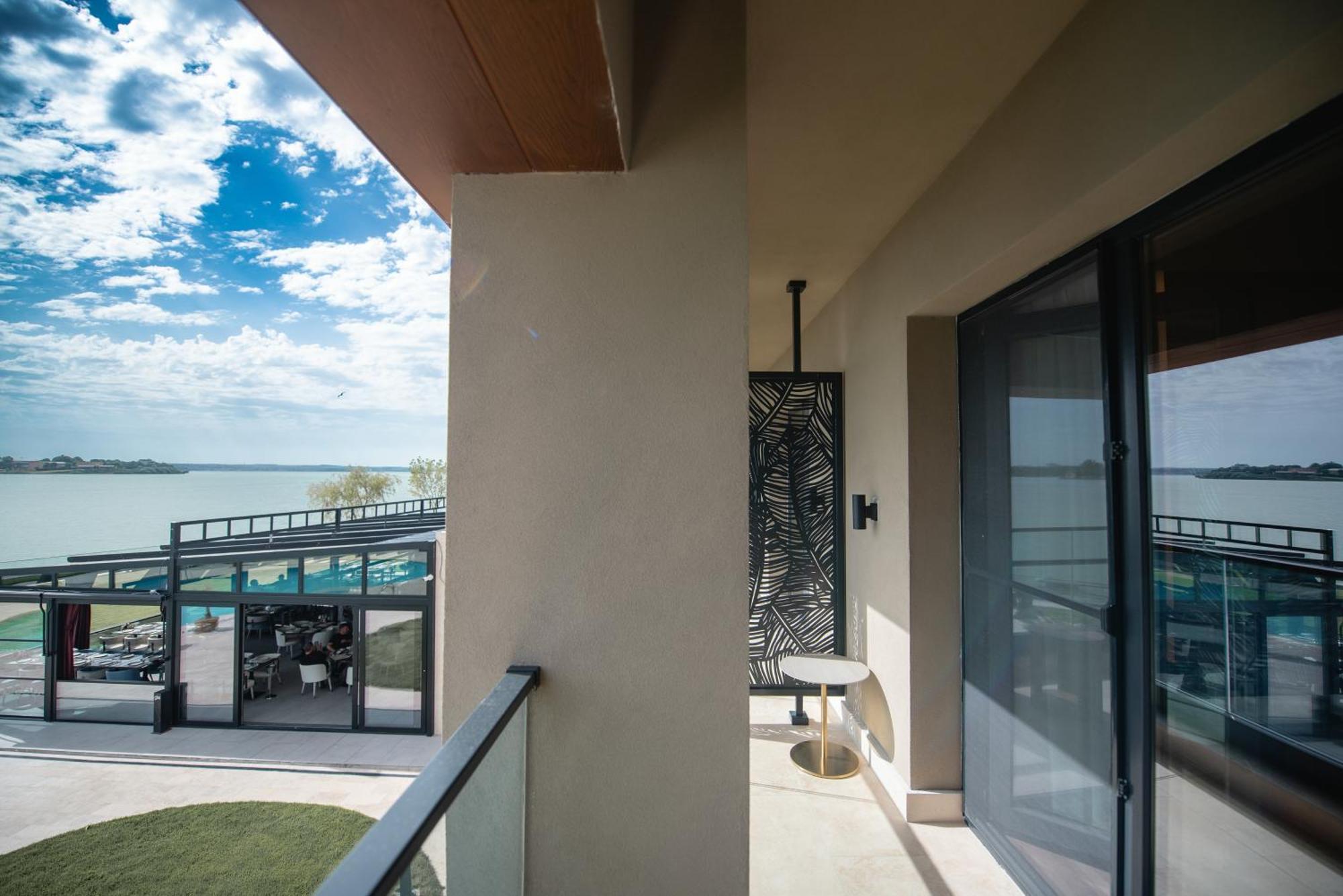 Belinda Hotel Mamaia Adults Only Exterior photo