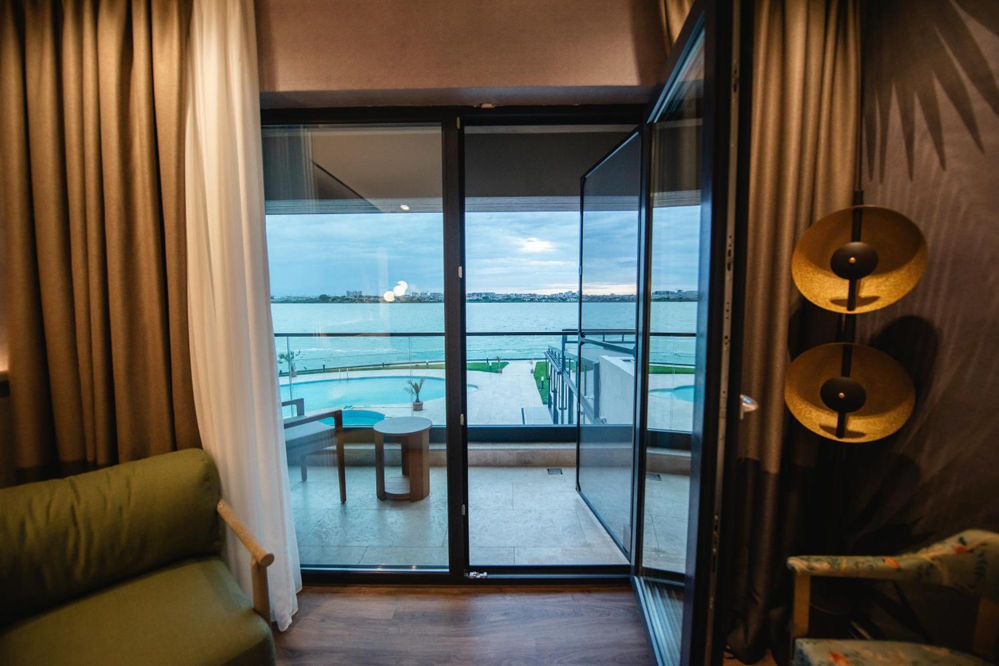 Belinda Hotel Mamaia Adults Only Exterior photo