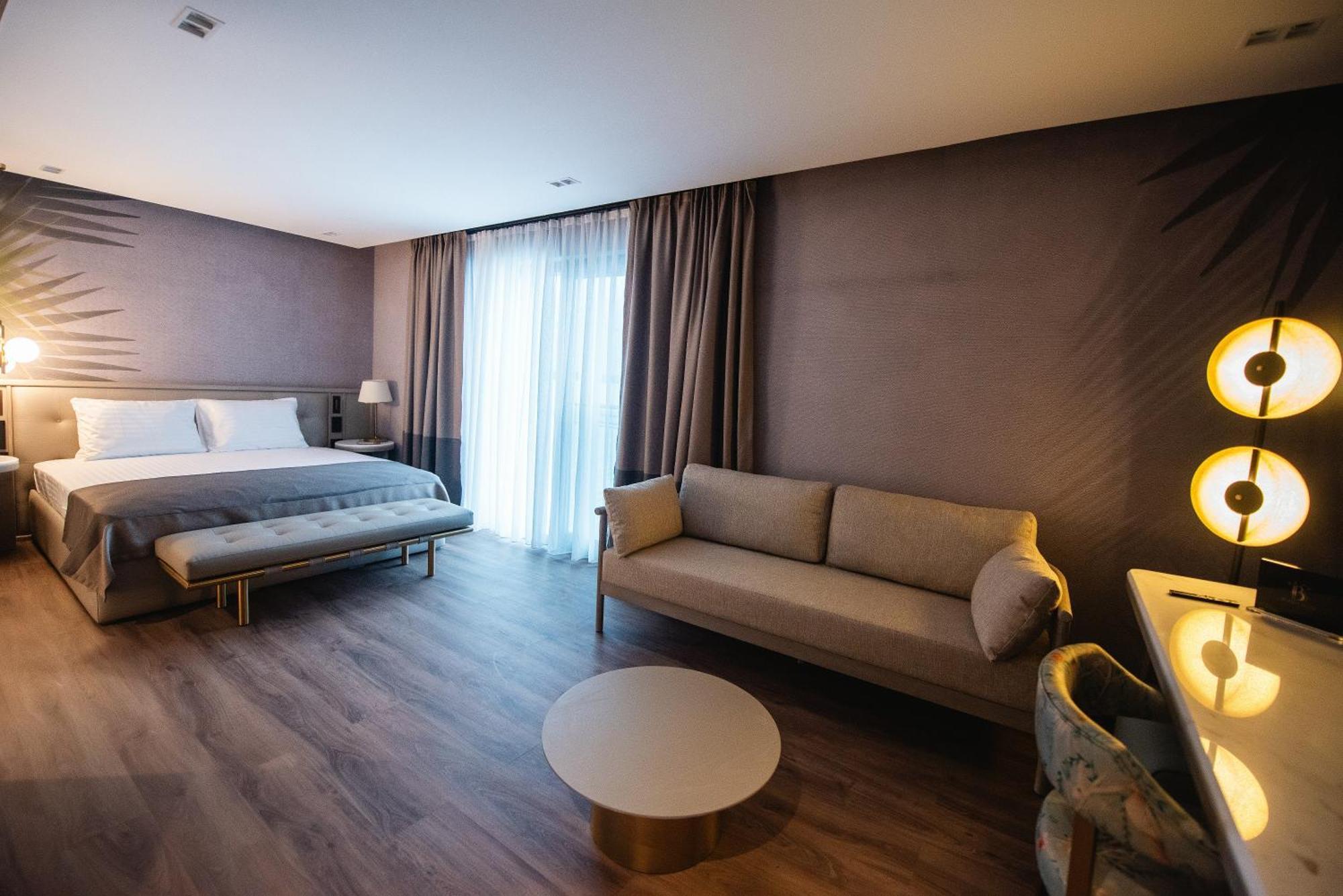 Belinda Hotel Mamaia Adults Only Exterior photo