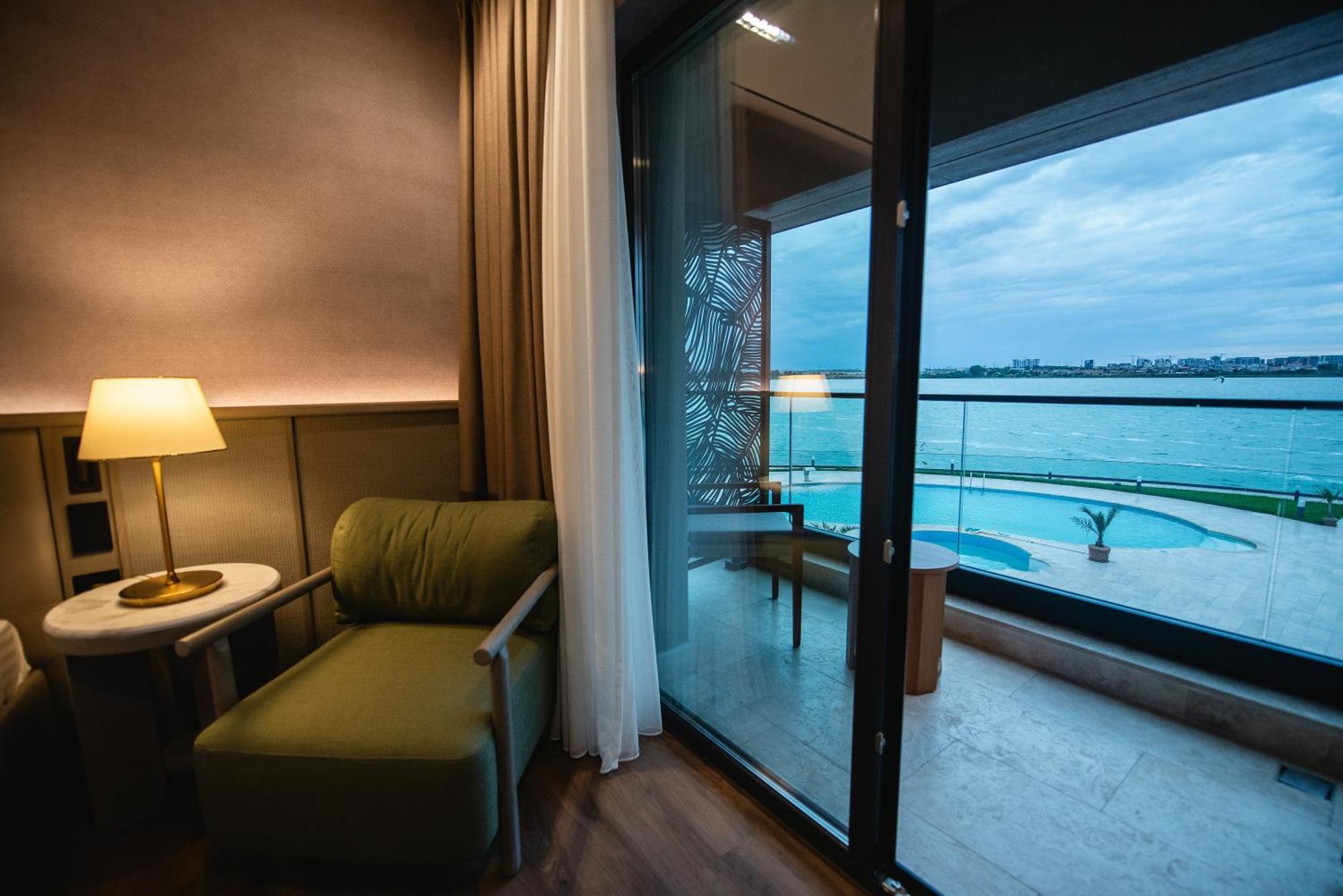 Belinda Hotel Mamaia Adults Only Exterior photo